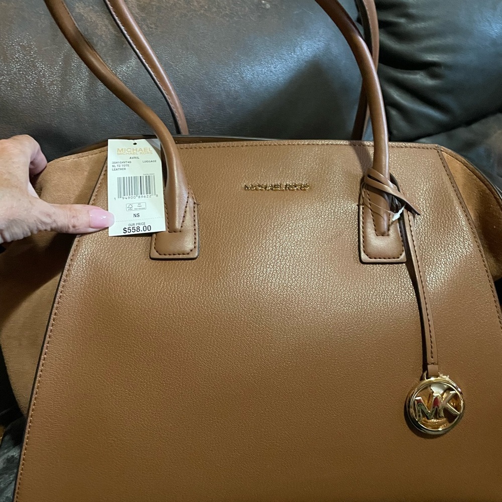 Brand New Michael Kors with tags Avril bag XL bag